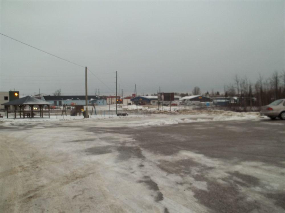 Travelodge By Wyndham Kapuskasing Exterior photo